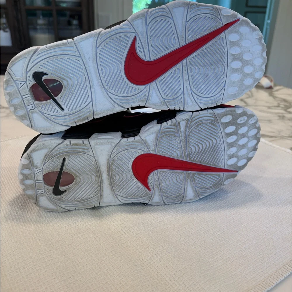 Nike Mens Air More Uptempo Black and Red Shoes - Picture 7 of 8